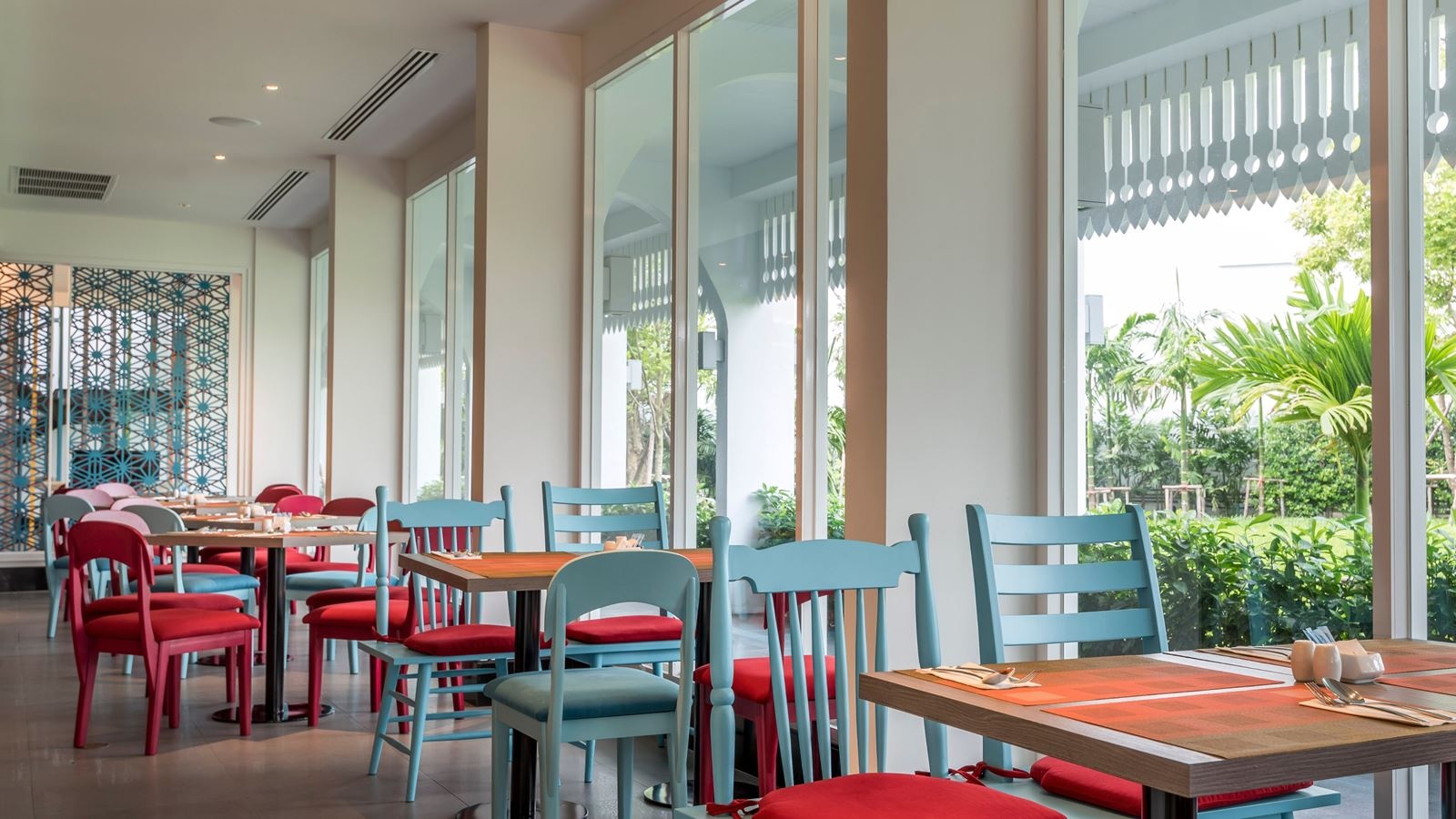 restaurants-harmony-restaurant