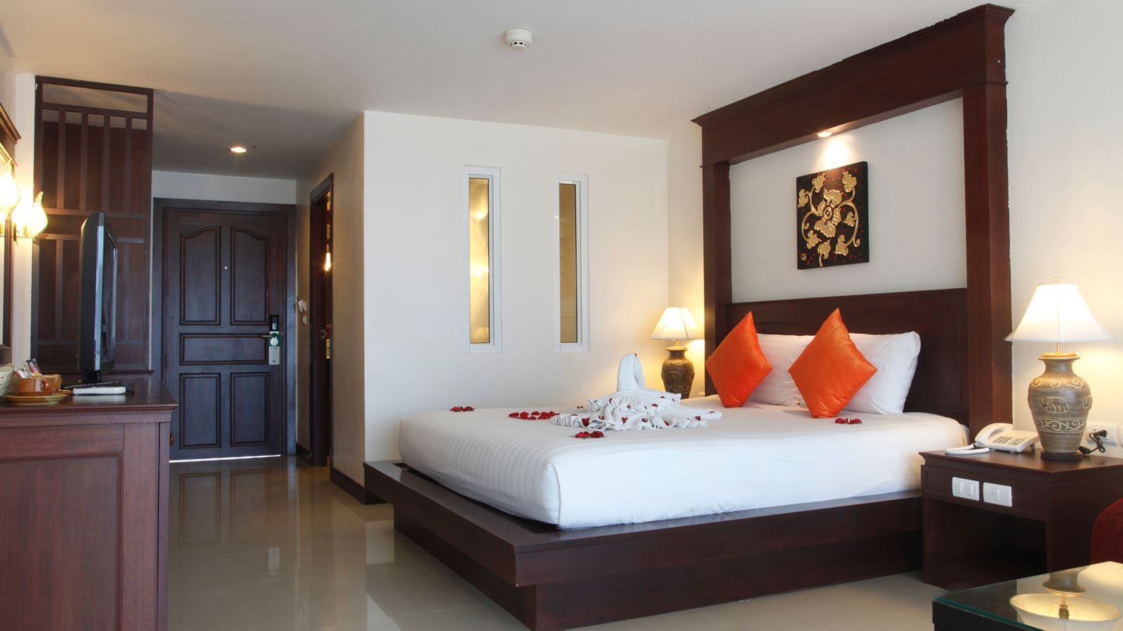 rooms-deluxe-partial-sea-view