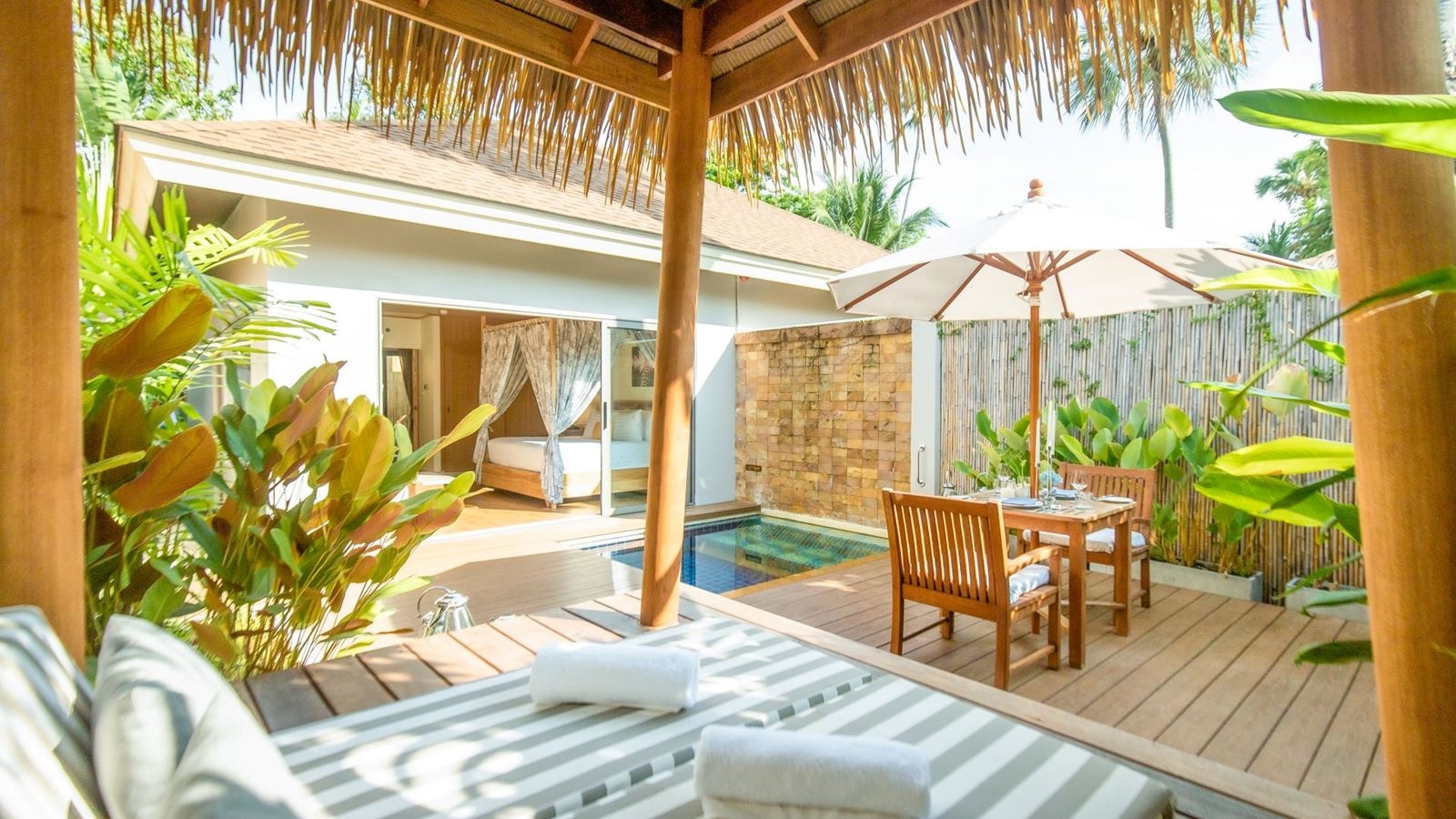 rooms-courtyard-plunge-pool-villa