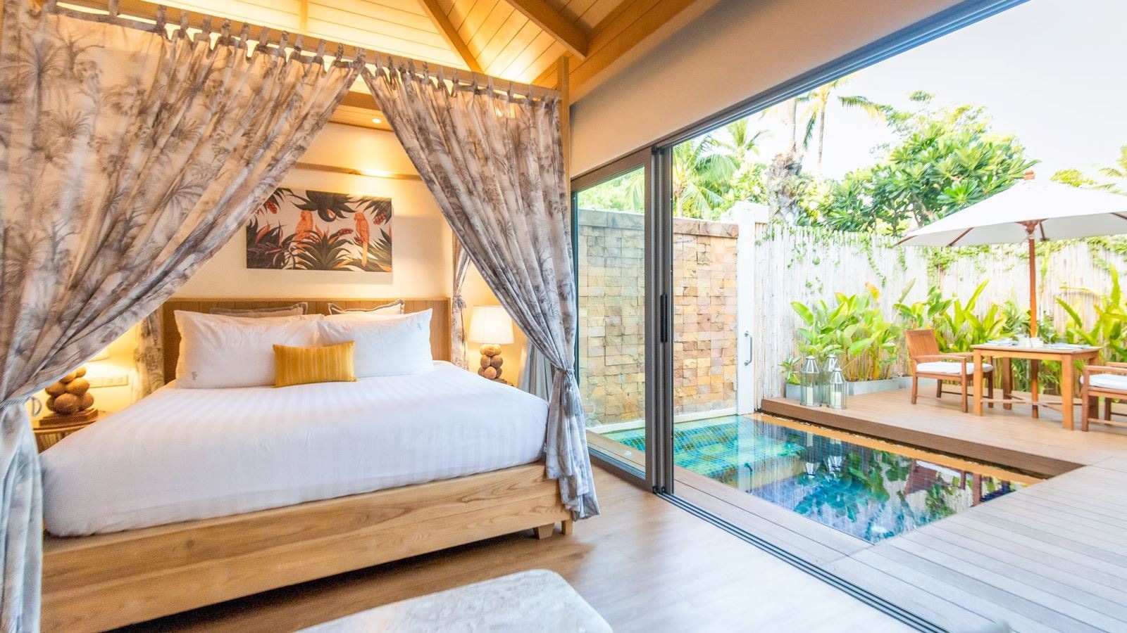 rooms-courtyard-plunge-pool-villa