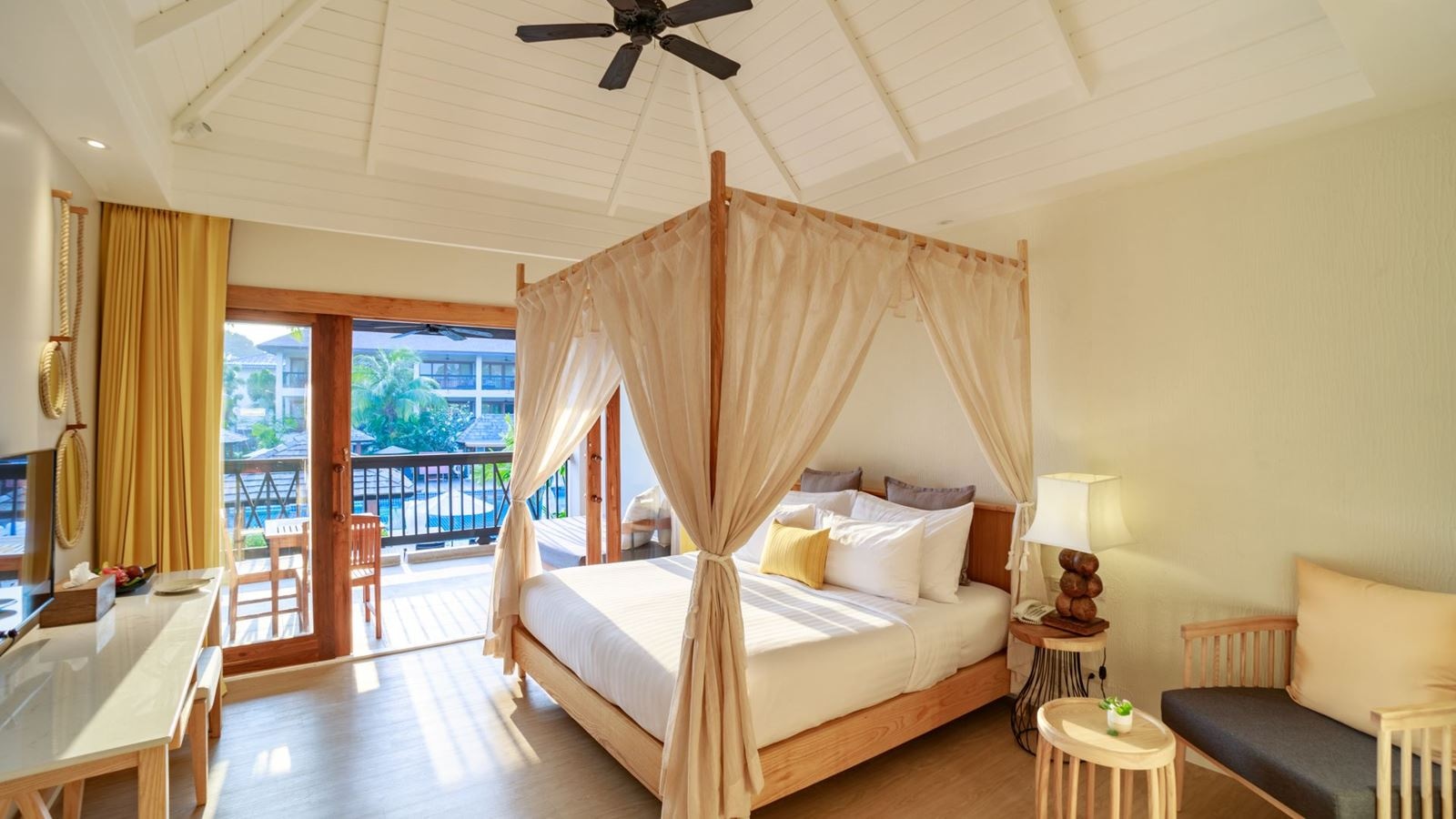 rooms-tropical-canopy