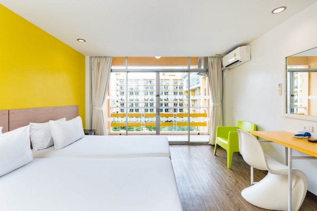rooms-deluxe-room