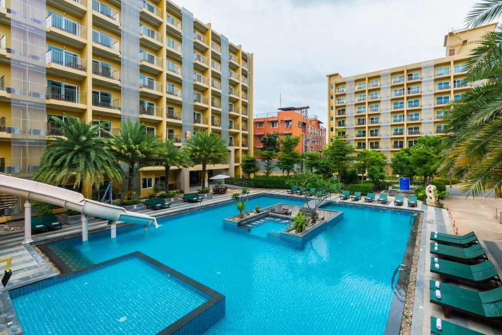 pools-outdoor-pool