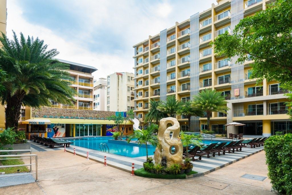 pools-outdoor-pool
