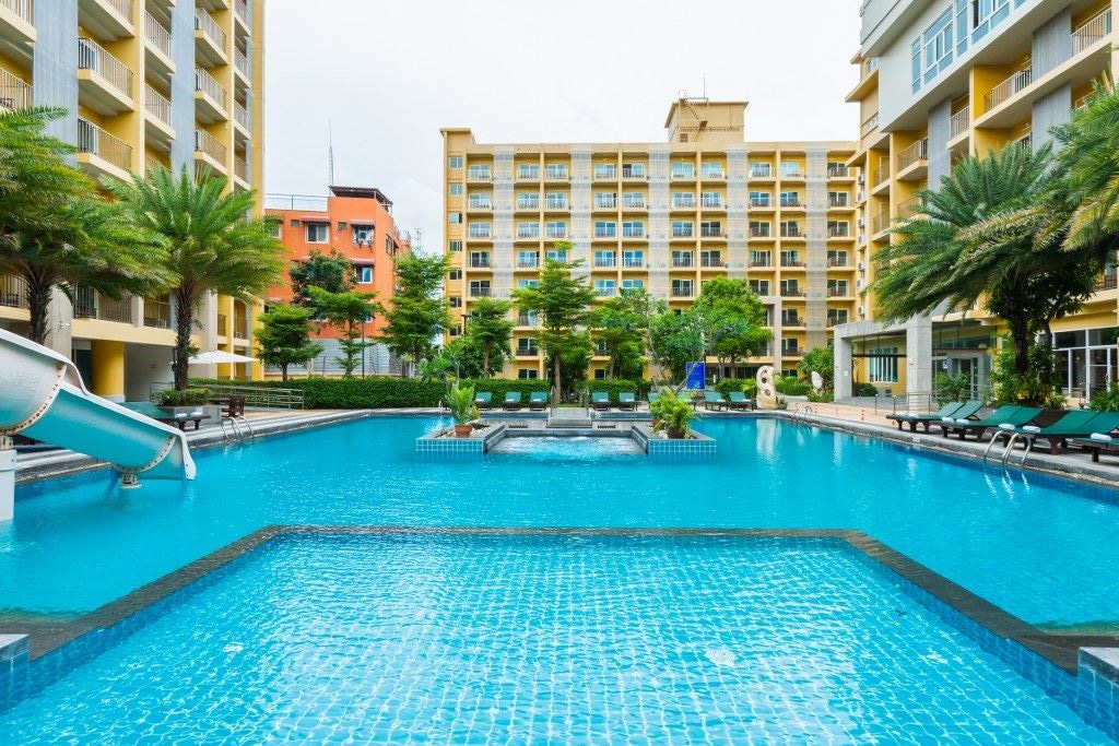 pools-outdoor-pool