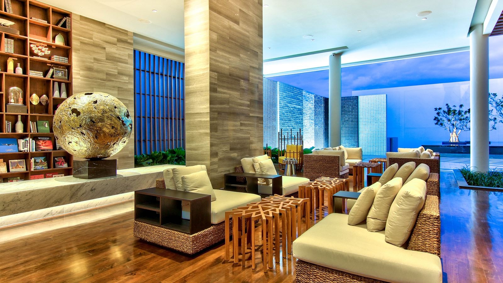 restaurants-lobby-lounge