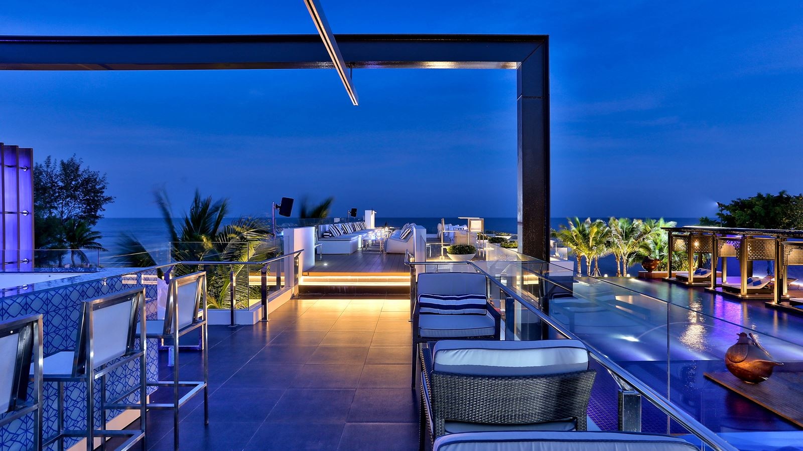 restaurants-ivy-lounge