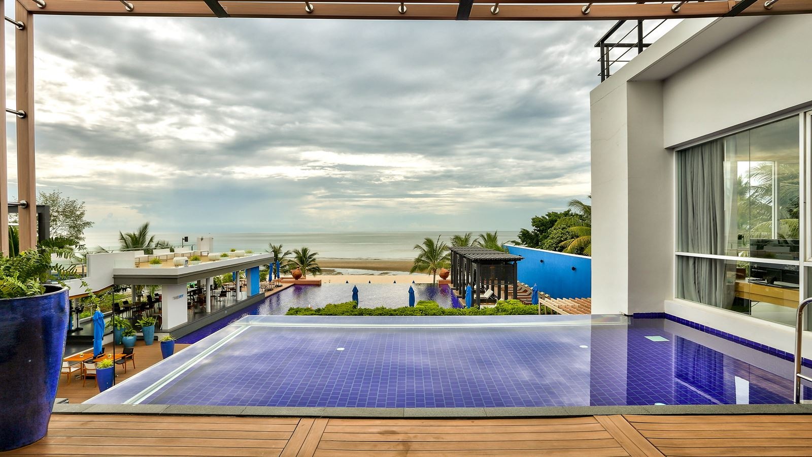 rooms-one-bedroom-seaview-suite-private-pool