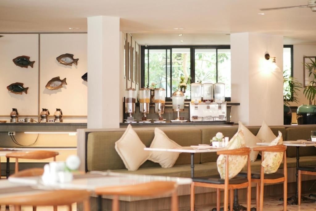 restaurants-restaurants