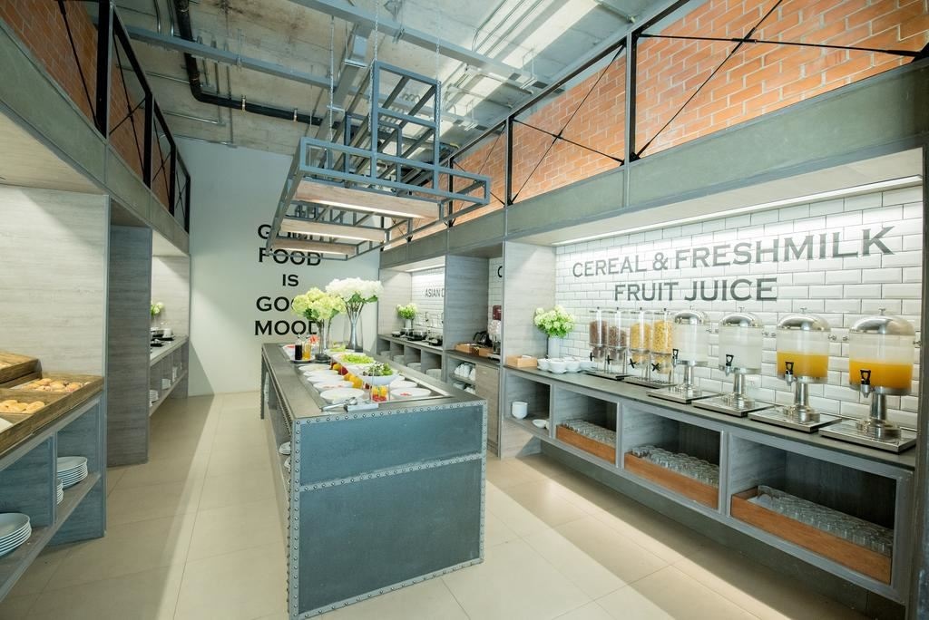 restaurants-rocky-cafe