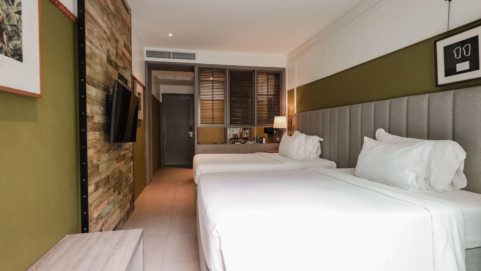 rooms-superior-pool-access