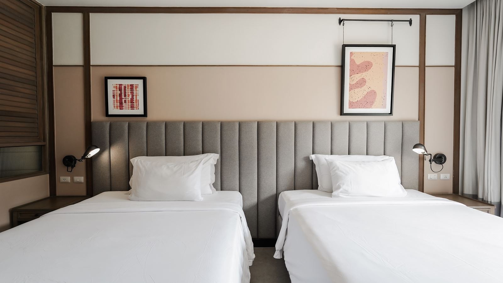 rooms-deluxe-queens