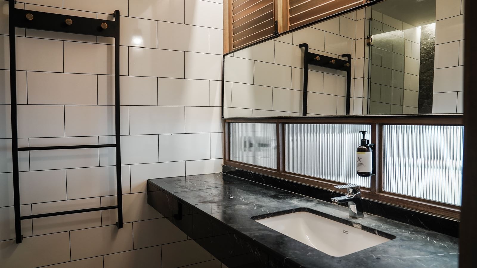 rooms-deluxe-queens