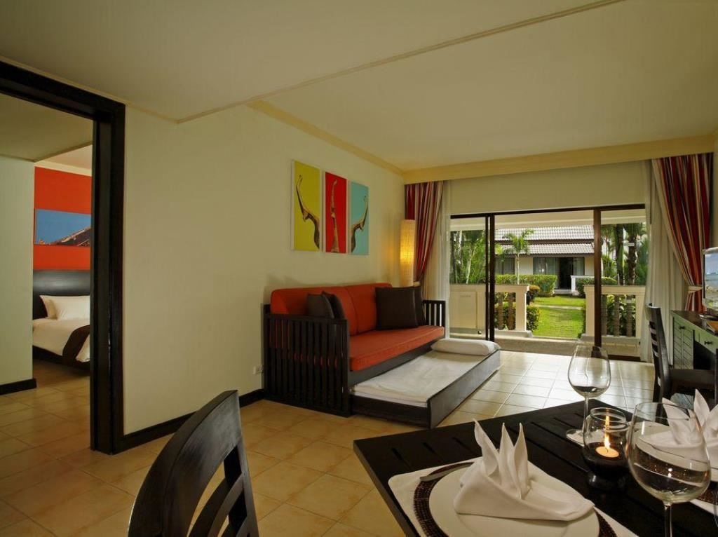 rooms-1-broom-premium-suite-garden-view