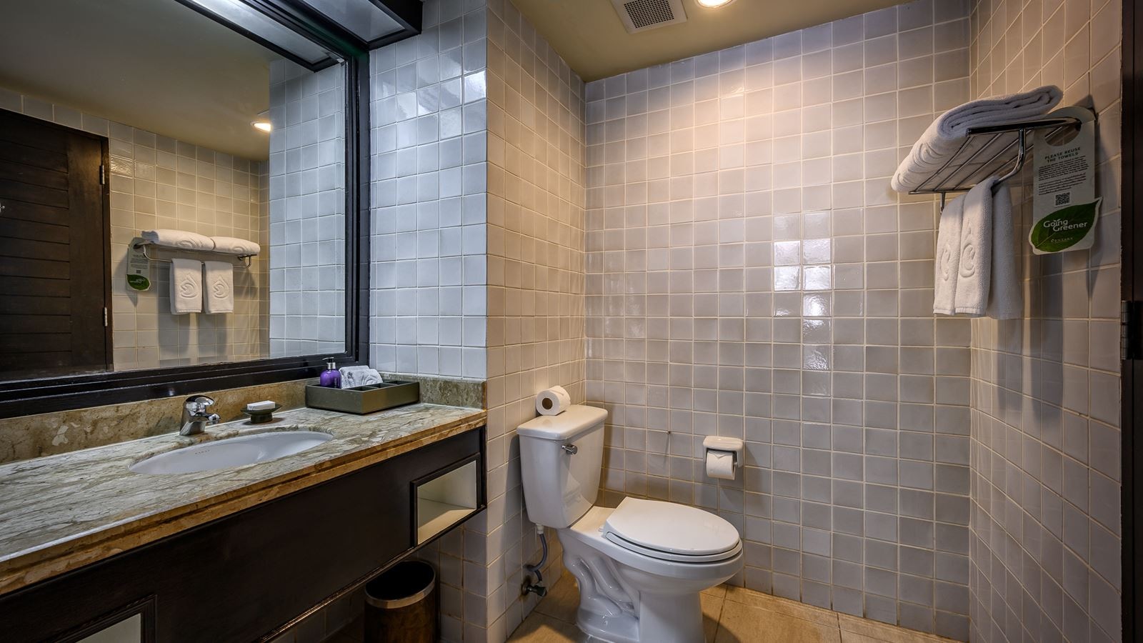 rooms-2-broom-family-suite