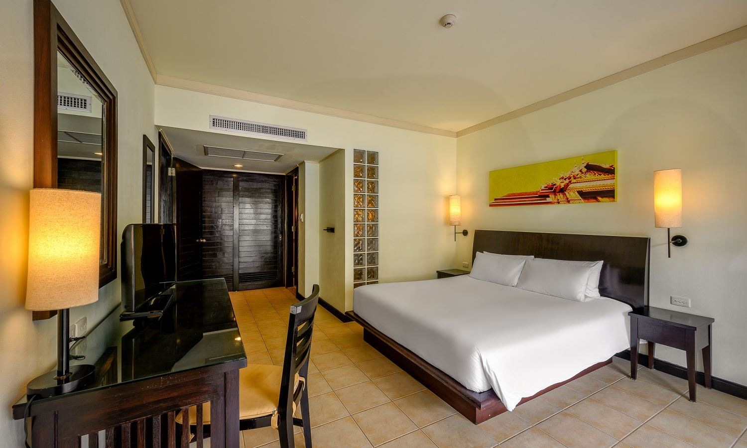 rooms-1-broom-premium-suite-pool-view