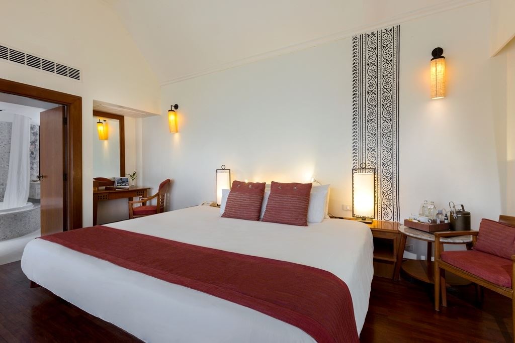 rooms-deluxe-ocean-view