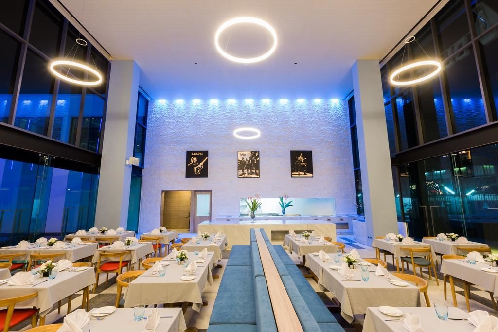 restaurants-blues-restaurant