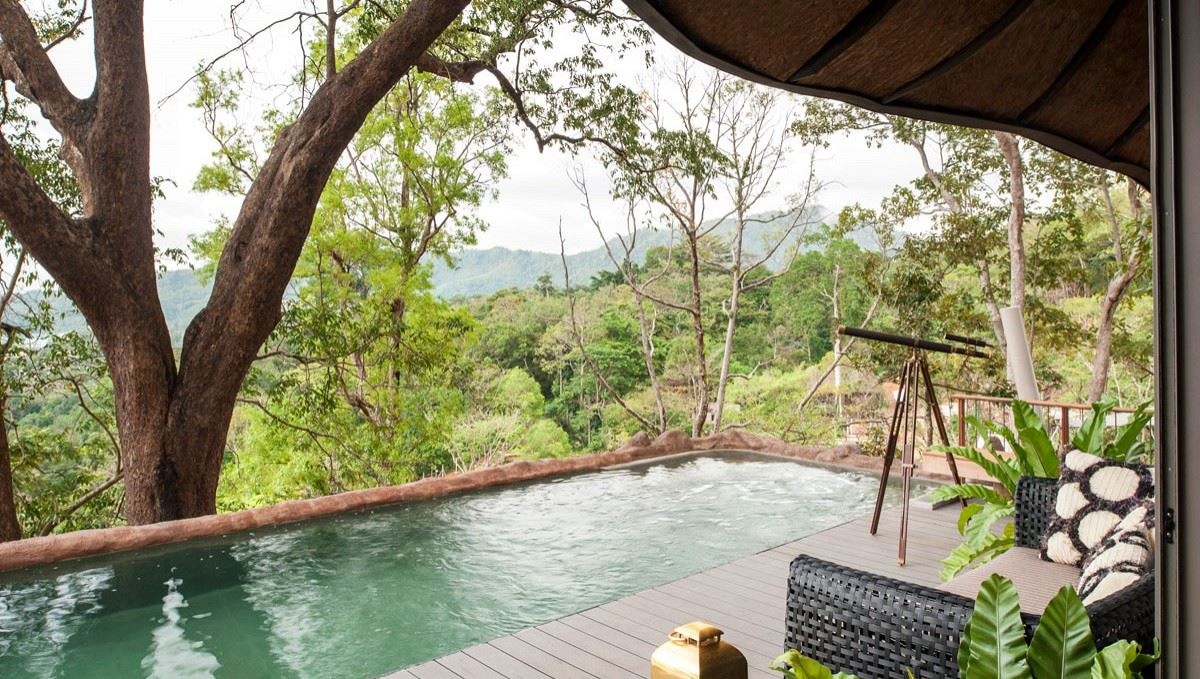 rooms-birds-nest-pool-villa