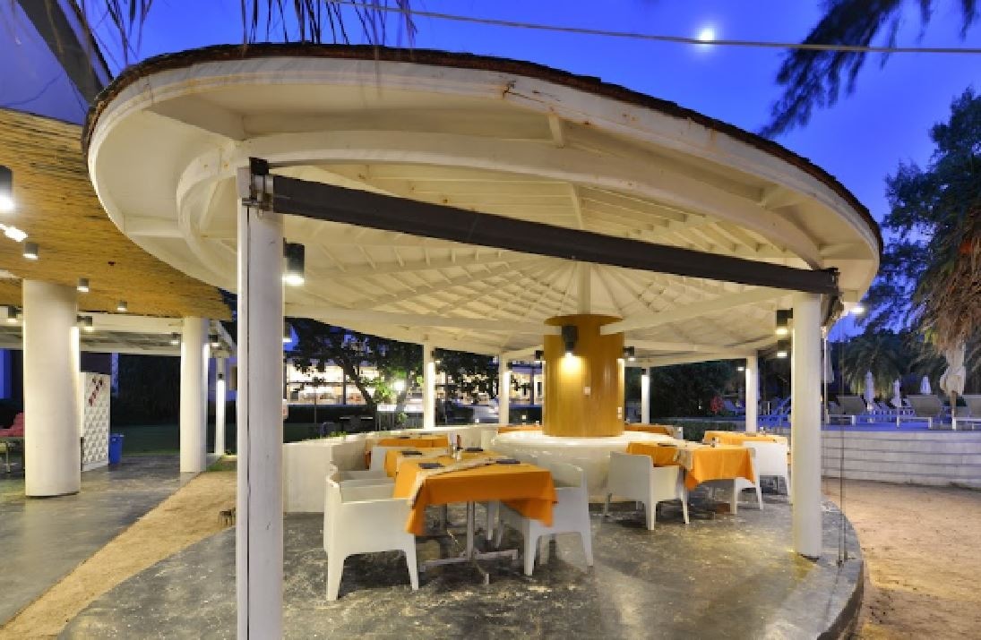 restaurants-baracuda-beach-restaurang