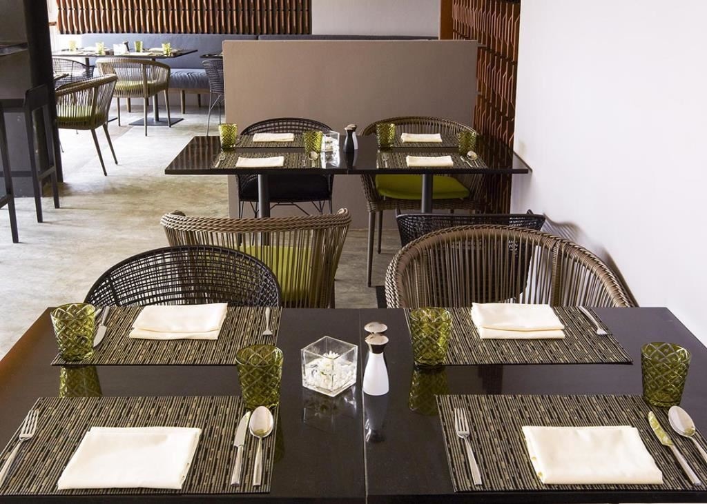 restaurants-qzeen-restaurant