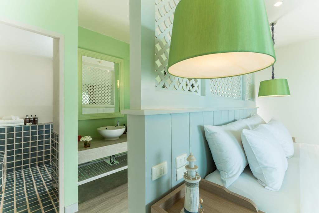 rooms-deluxe-corner-sea-view