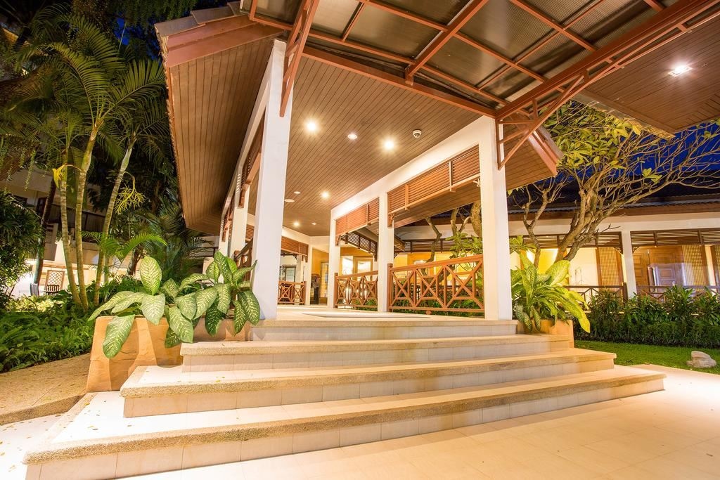 general-main-building