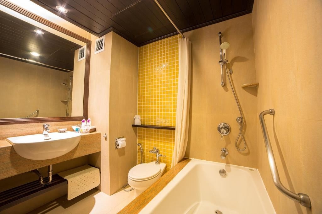 rooms-superior-main-room