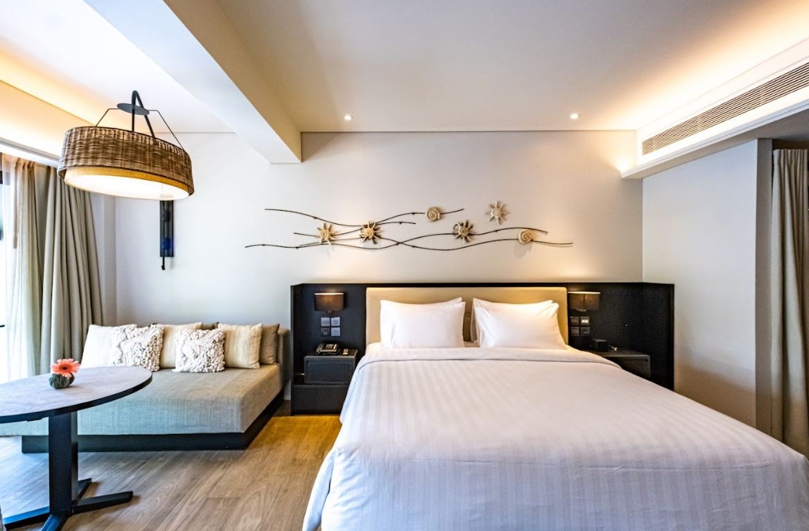 rooms-seaview-pool-access