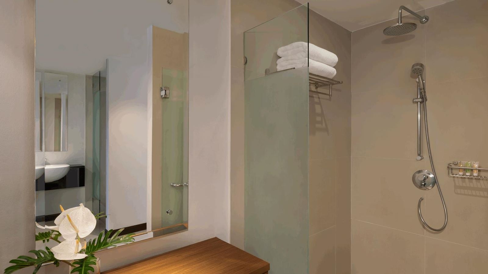 rooms-avani-superior-room