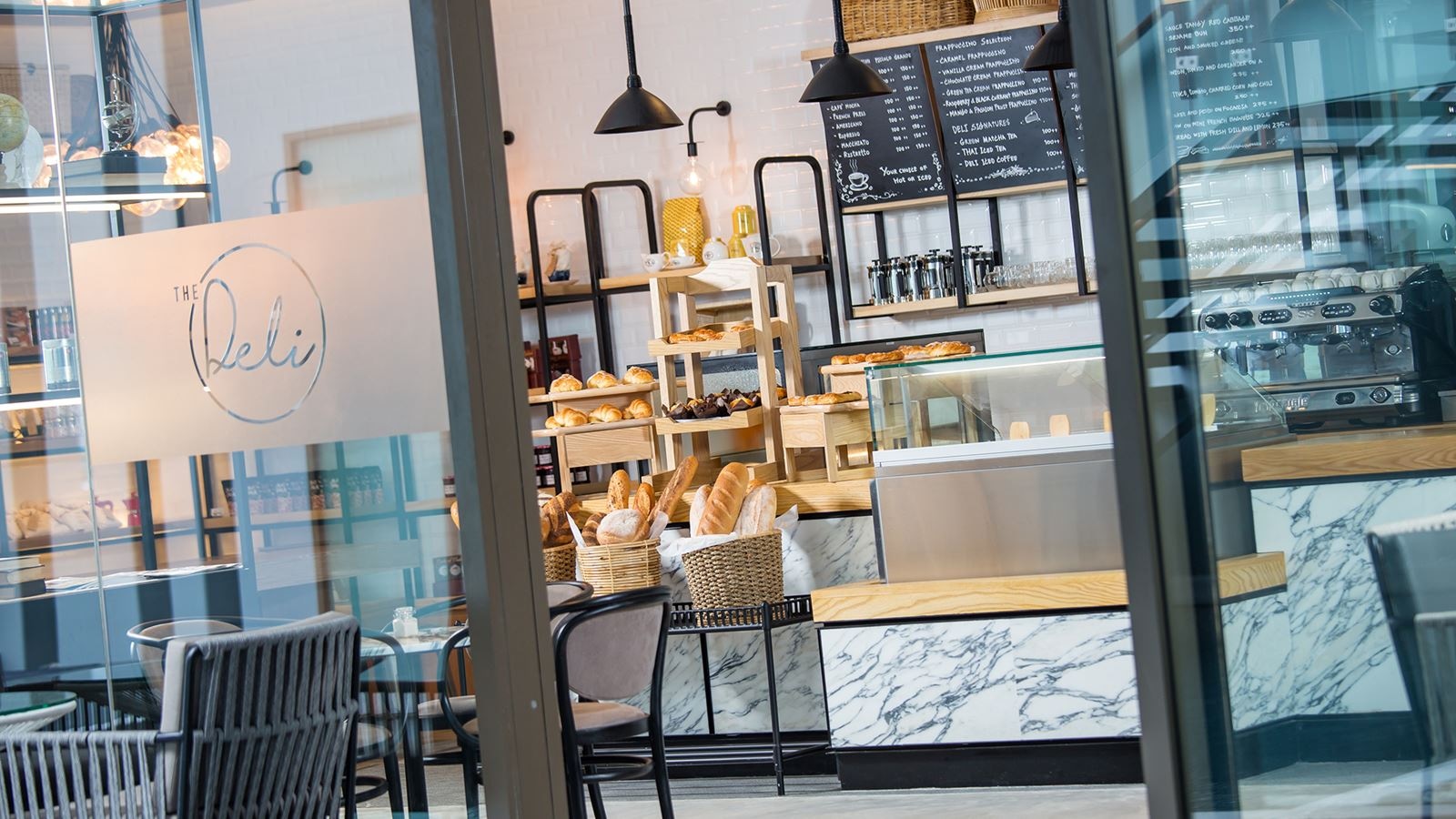 restaurants-the-deli