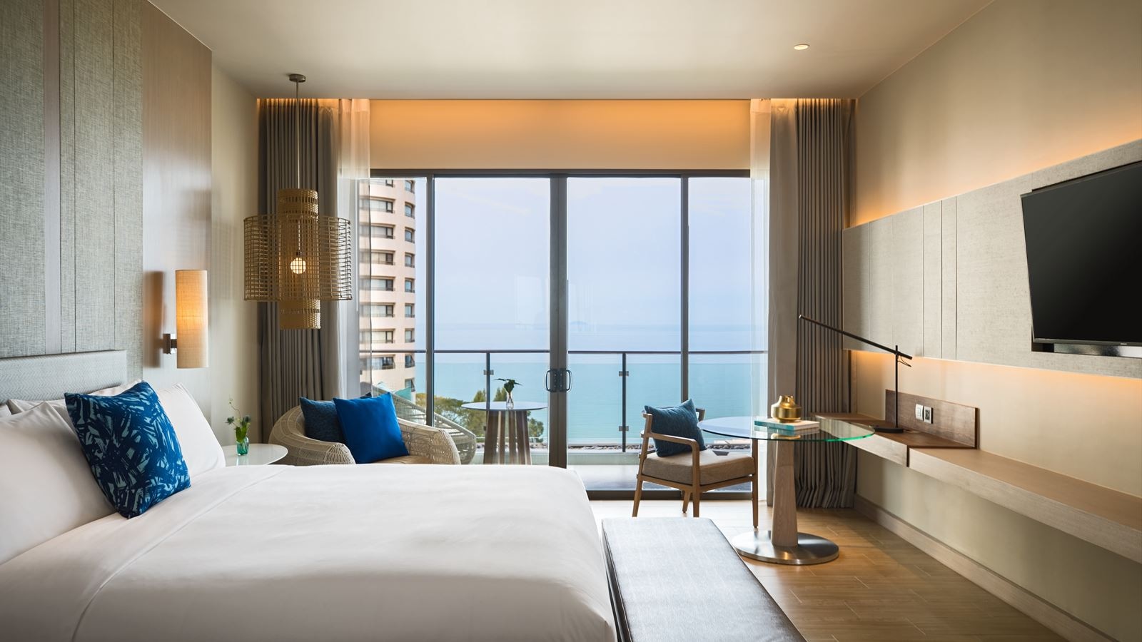 rooms-one-br-suite-sea-view