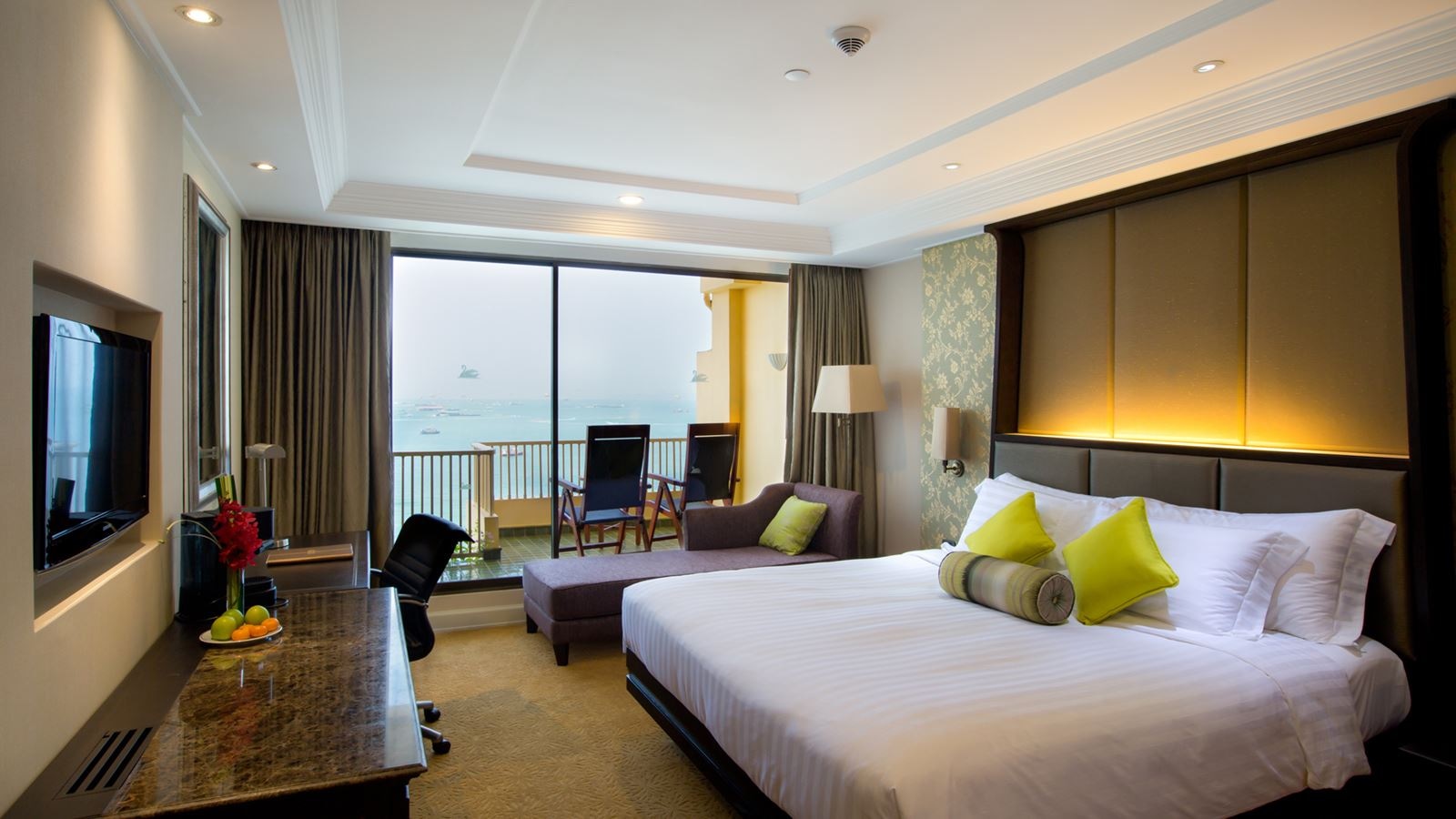 rooms-club-sea-view-room