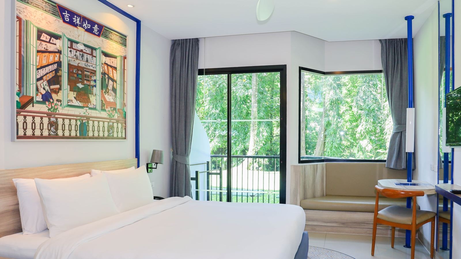 rooms-two-bedroom-family-garden-view-suite-child-sharing-bed