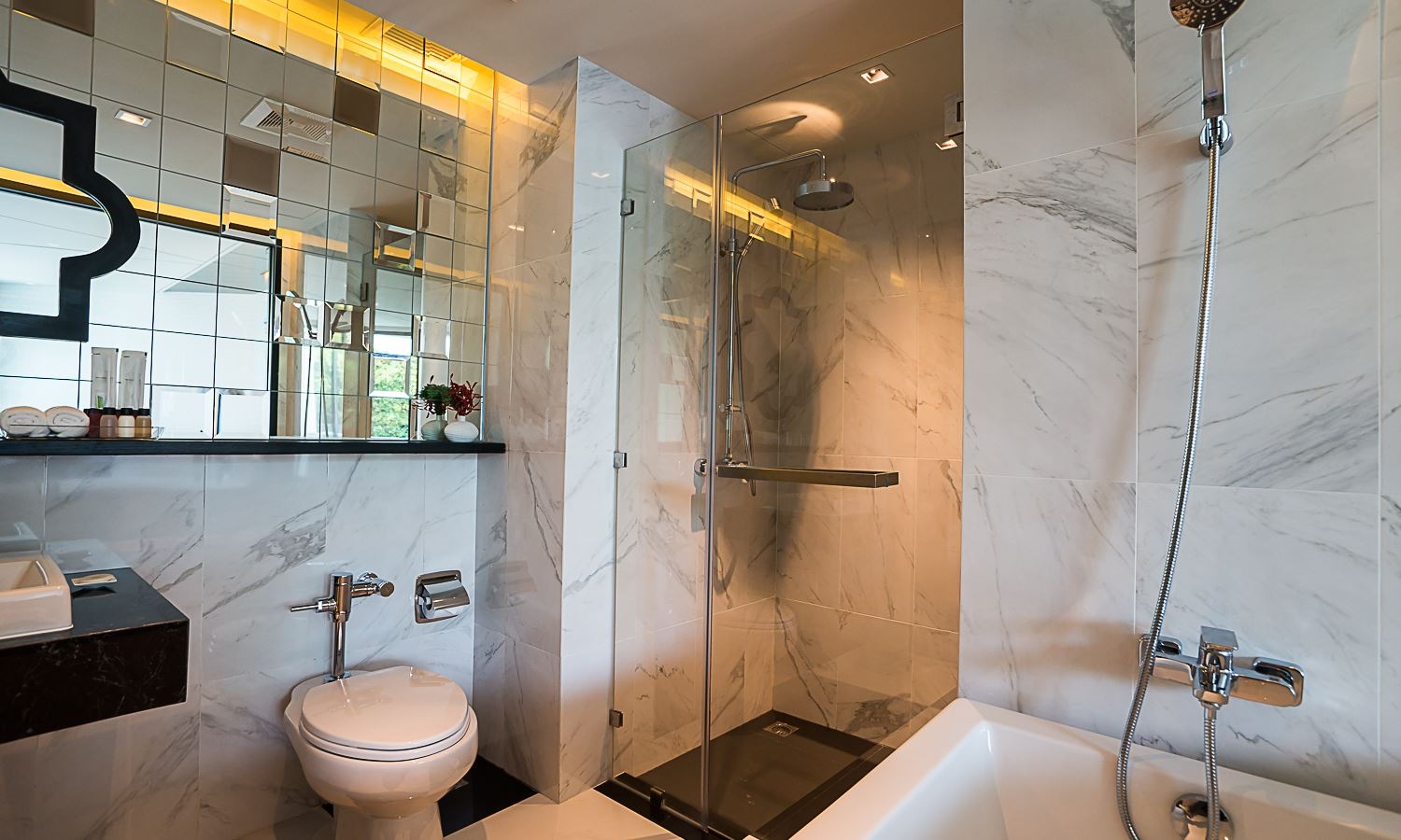 rooms-deluxe-room-garden-view