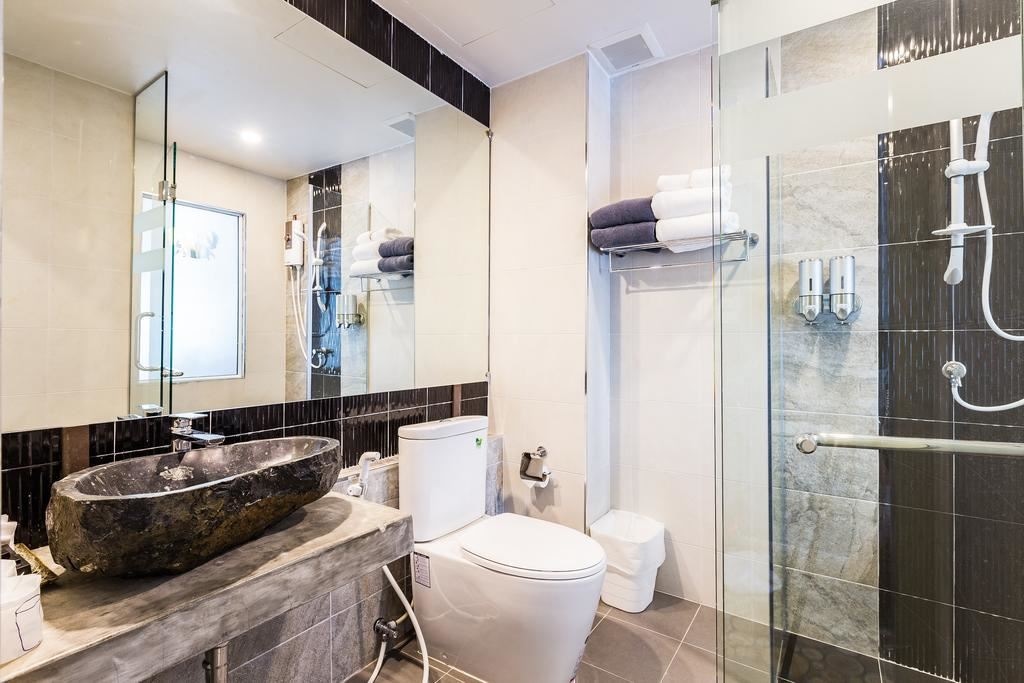 rooms-deluxe-pool-access