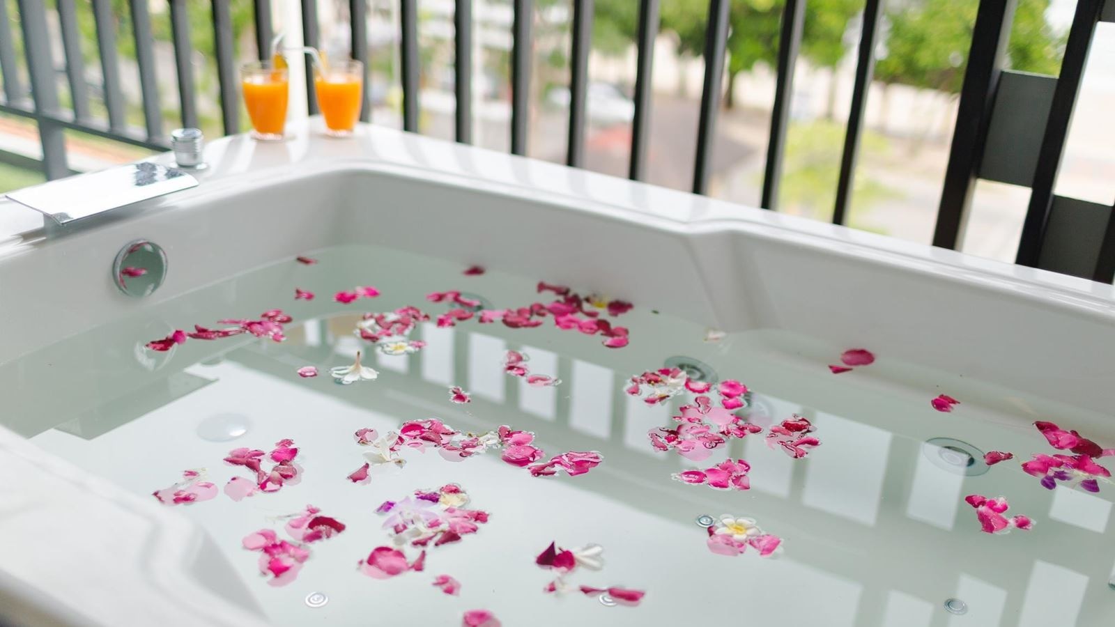 rooms-grand-deluxe-sea-view