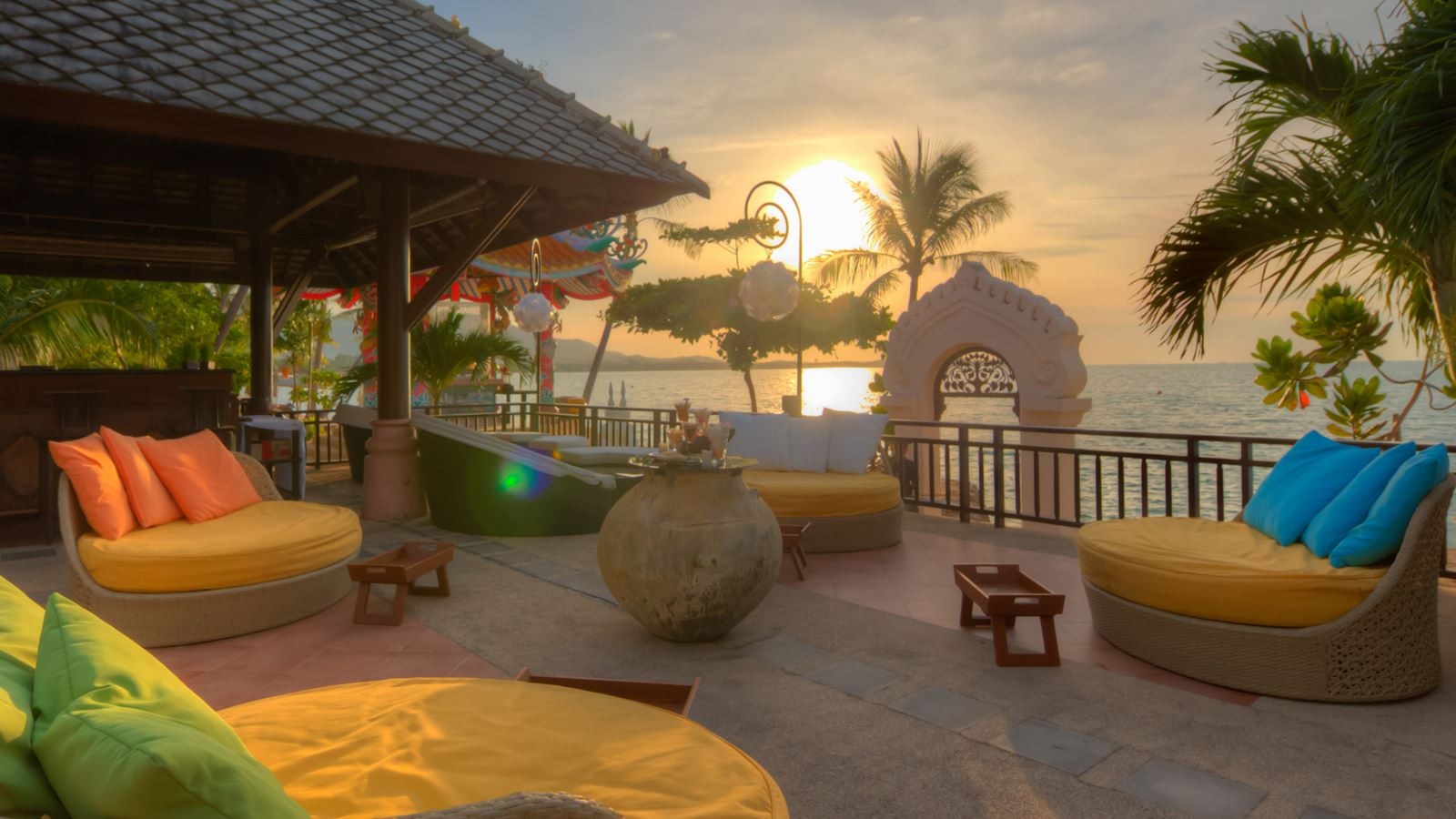 restaurants-the-breeze-restaurant