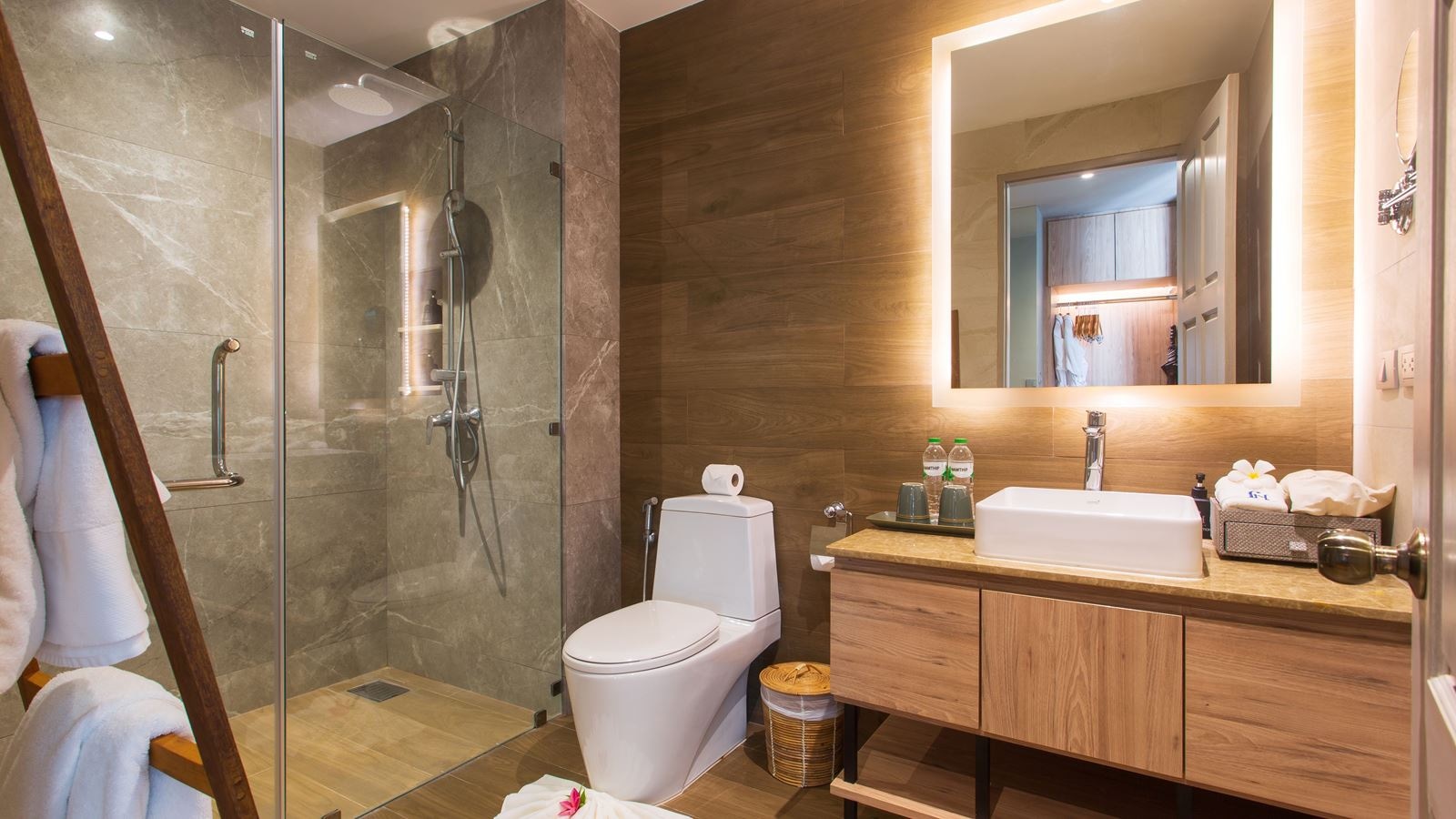 rooms-two-bedroom-beachfront-pool-villa