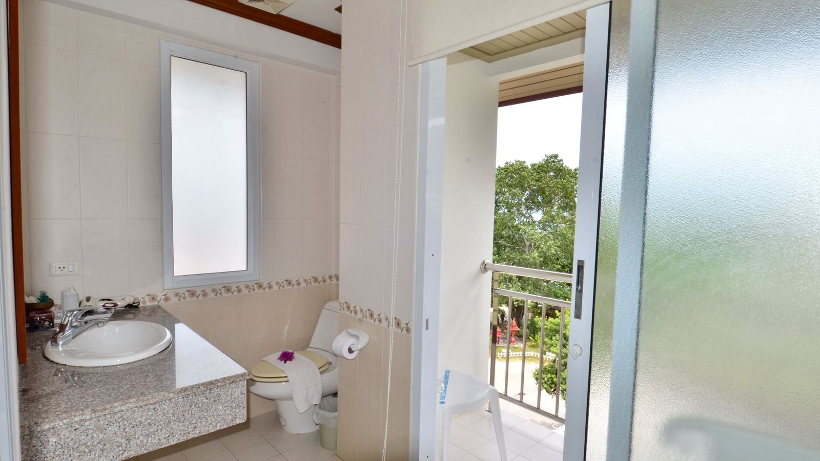 rooms-first-room-building