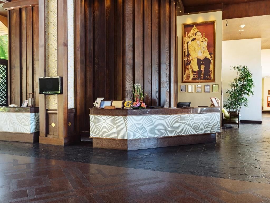 general-main-building