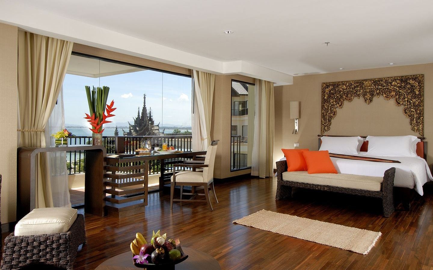 rooms-executive-suite