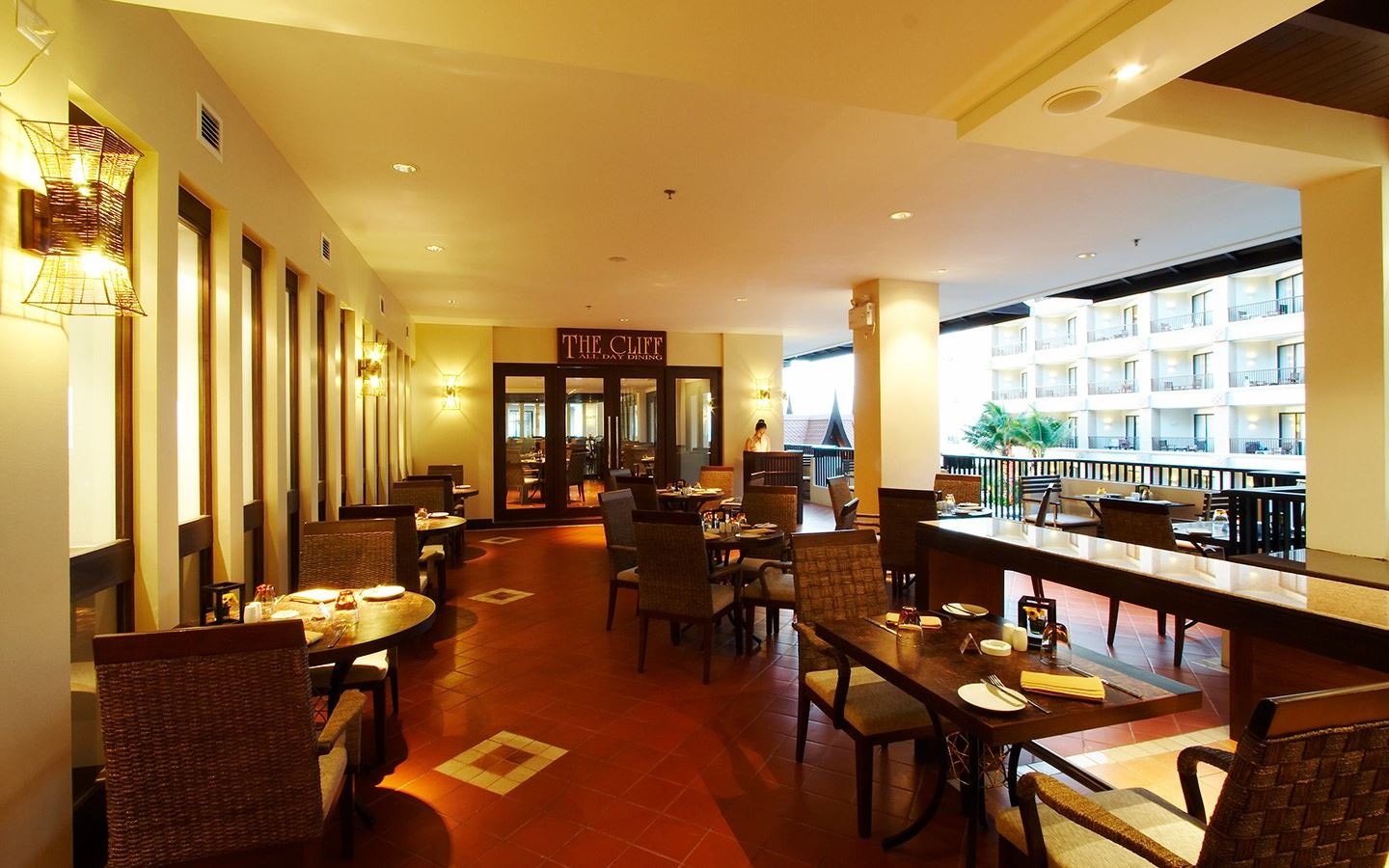 restaurants-the-cliff