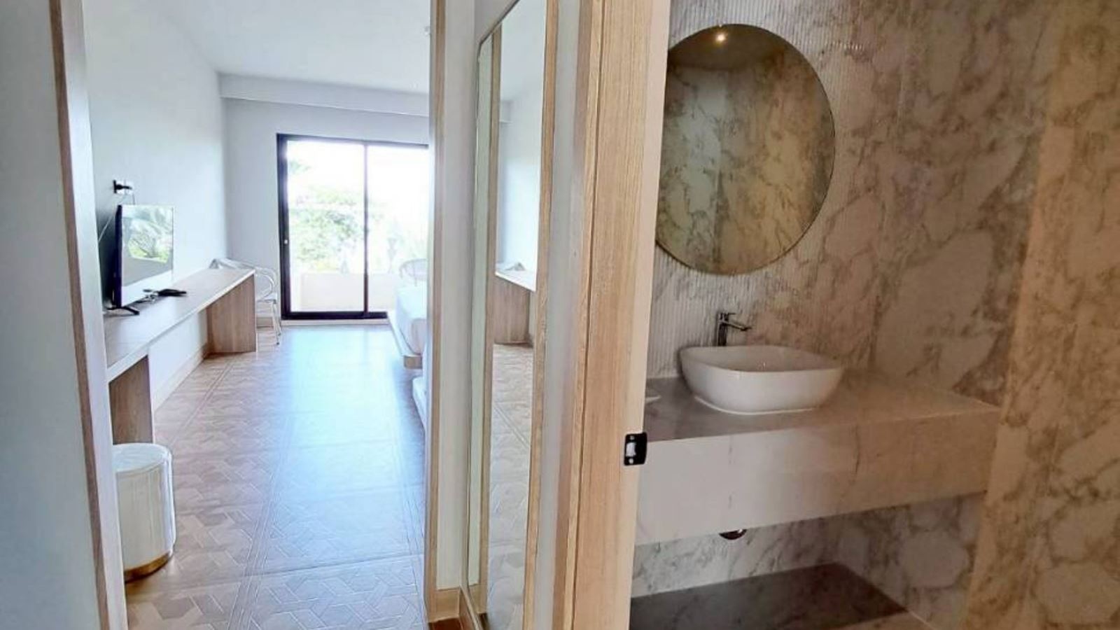 rooms-deluxe-ocean-view