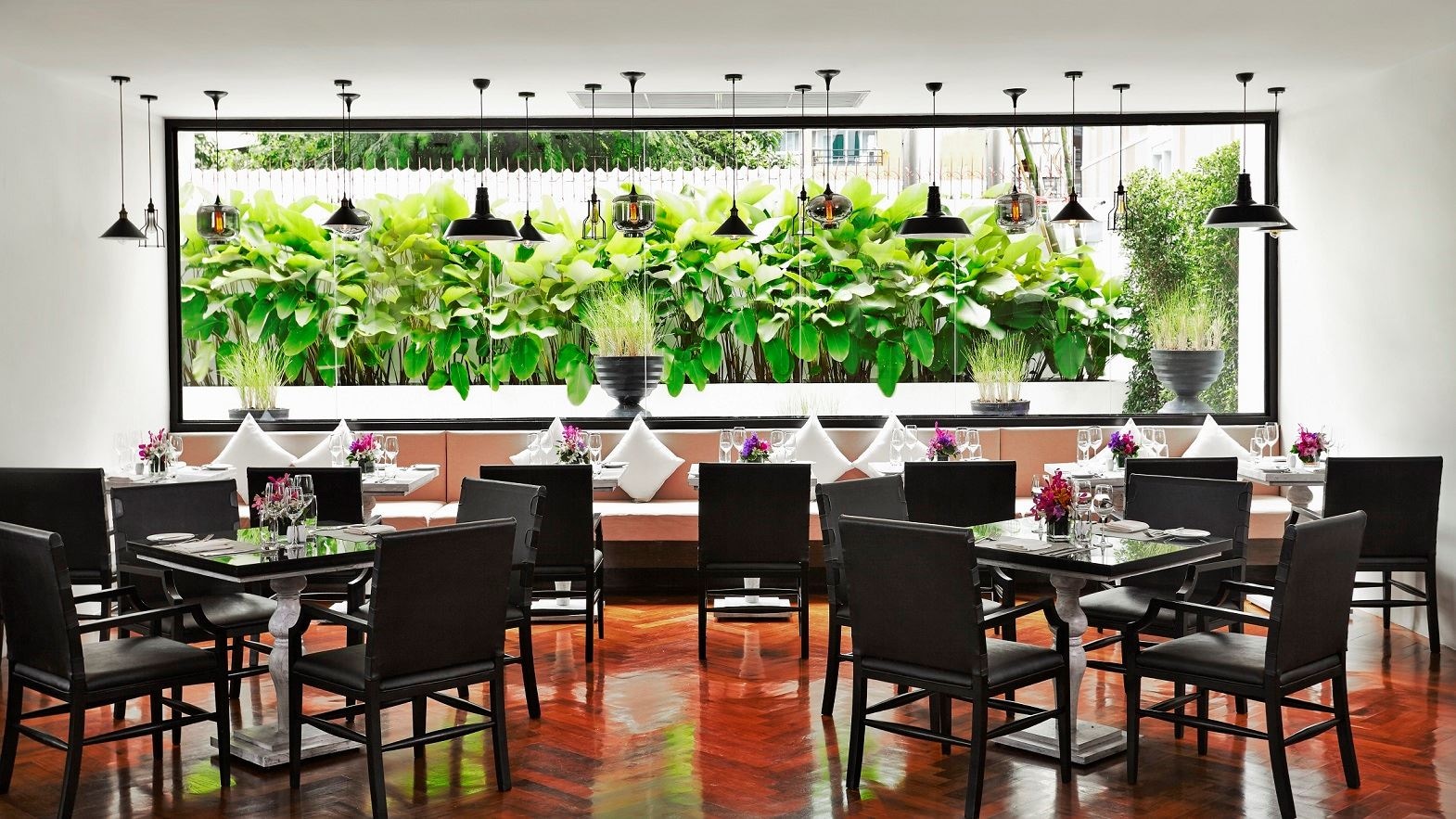 restaurants-lelawadee-restaurant