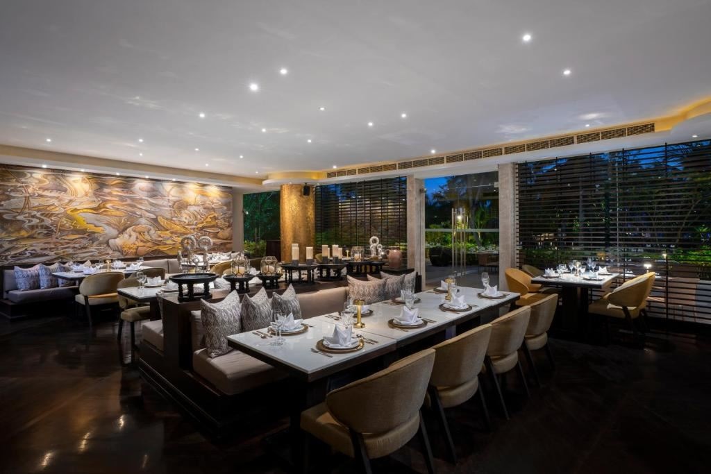 restaurants-restaurants