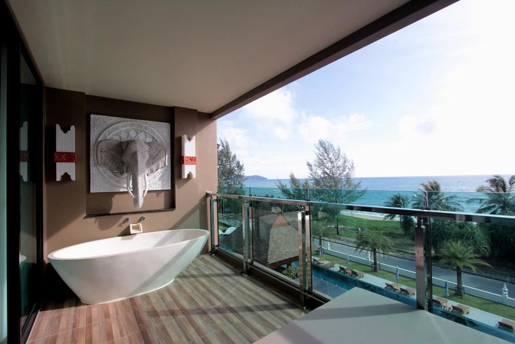 rooms-deluxe-seaview