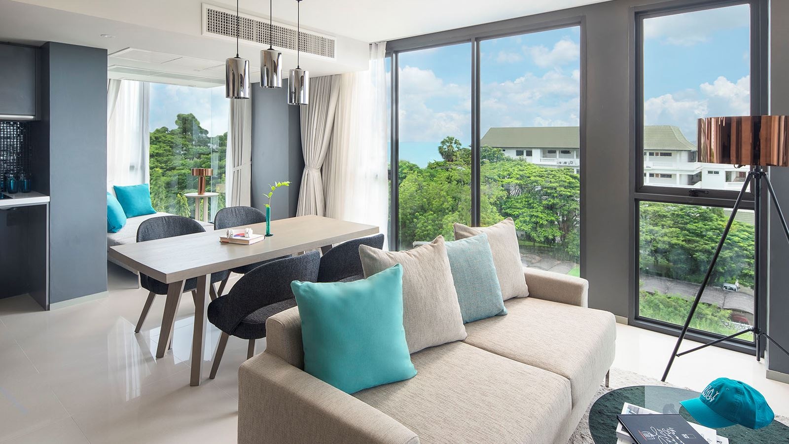 rooms-one-bedroom-corner-suite