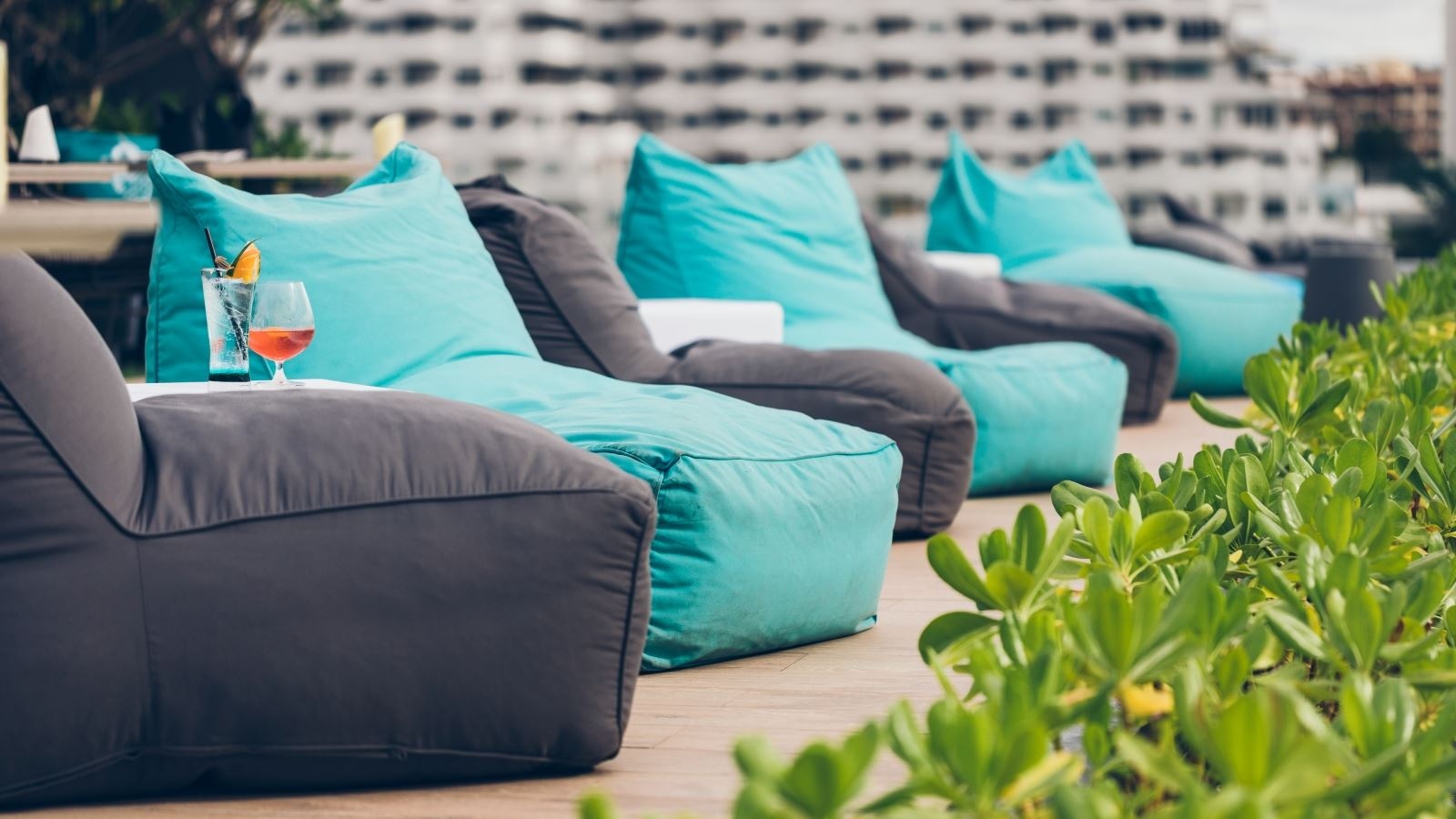 bars-sky-vibe-roof-top-bar