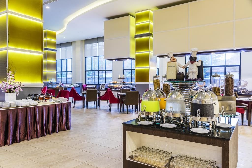 restaurants-royal-kitchen